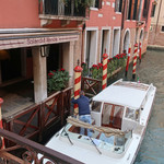 LA BOTTEGA - 船を停めます