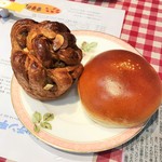Swan CAFFE & BAKERY Harvest Garden - マロンデニッシュと粒あんパン
