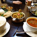 アーンドラ・ダバ - 後輩はミールスを追加してた…！！