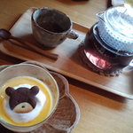 Sumi Cafe - 花塩プリン☆上に乗ってるくまさんクッキーもキュートで美味しいです♪
