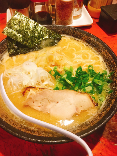 移転】麺屋 かみ本 - 瓦町/ラーメン | 食べログ