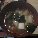 あたご食堂 - お味噌汁も具沢山