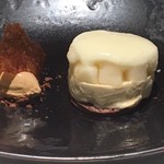 ラ ペ - デザート、左は濃厚チョコのアイス