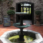 Brasserie Nakagawa - 入口のパテオ