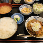 Yasuda - 牛もつの煮込み定食(ランチ)