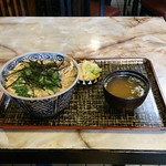 増田屋 - にしん丼、850円。