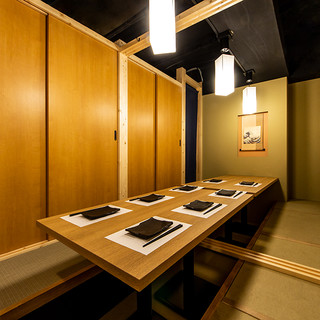 浜松町で食べ飲み放題が出来る完全個室あり。人気の寿司コースもあり。
