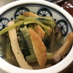 酒処 とみや - 小松菜煮（300円）