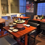 Korega Jingisukan - テーブル席は最大13名様。大人数でワイワイもOK。