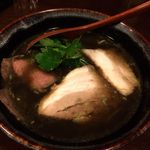 ｲｶ墨肉しょうゆﾗｰﾒﾝ