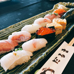 Daruma Zushi - 