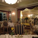 フランス料理 ル・トリアノン - ['08/11]店内風景１