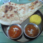 ニューデリー - ナン・サフランライス・カレー（チキン・キーマ）