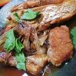 旬菜割烹 和しん - 鯛のあら炊き　別アングル