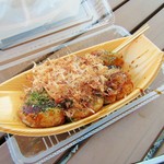 たこらづか - たこ焼き。400円