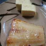 美国観光ハウス - 焼き魚　ホッケの甘味噌漬け、卵焼き。