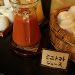 Bikuni Kankou Hausu - ミニトマトジュースがたっぷり用意されていて、自由にいただくことが出来ます。