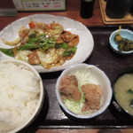 品川 ひおき - 日替わり(豚肉とキャベツの味噌炒め)定食