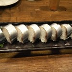 肴屋しんたく - これは絶品！さんま寿司。