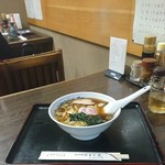 はるな庵 - 蕎麦屋のラーメン、600円。