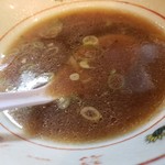 動物系スープ、ラードの膜がすごい