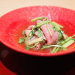 かまくら和久 - 黒毛和牛サーロインと芹の煮物