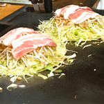 おこのみ焼き屋 まっちょ - キャベツ&三枚肉