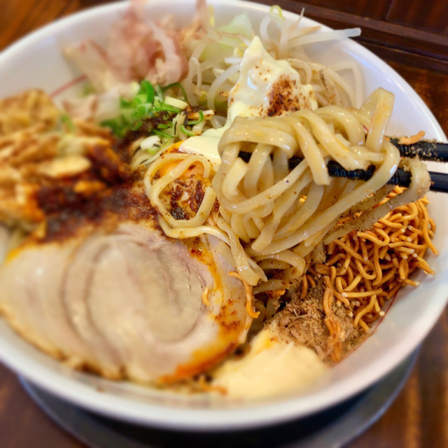 骨太味覚 今治桜井店 ホネブトミカク 伊予桜井 ラーメン 食べログ