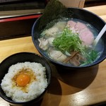 ラーメン巌哲 - 広島（冬の献立）＋生玉子ご飯