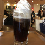 ホリーズカフェ - ダッチクリームコーヒーは￥380ですよー