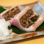 サカナとおでん 魚たも - 2018.11 奄美大島養殖すま 腹身の塩炙り