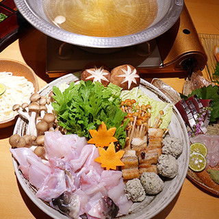 ＼冬季限定／「うなぎと河豚の金鍋」