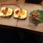 酒囲屋本店 - スモークチーズといぶりがっこ