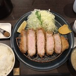 熟成豚 かわむら - 特上リブロースかつ定食