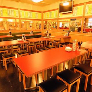 We have a variety of seats available for everything from casual drinks to large and small banquets.