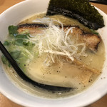 らーめん工房 麺作 - 煮込み塩そば♪