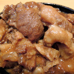 煮込み酒場 カミナリヤ - 牛すじ煮込み