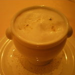 パサージュ 琴海 - 「デトロイトビーツのスープと浅利の洋風茶碗蒸し　カプチーノ仕立て」