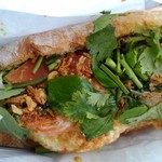 ベトナムバイク屋台コムゴン - チキン＆玉子