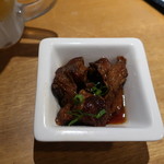 串DINING桜山 - お通し(牛スジ煮込み）