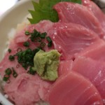 傳 - 鮪三種盛り丼1200円