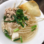 mango tree kitchen GAPAO - センレックナーム(タイラーメン)