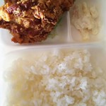 牛島商店 - 唐揚げ弁当(小盛り、ニンニクあり)￥450
