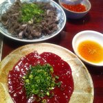 明秀苑 - レバ刺しとセンマイ刺し