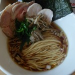 金澤流麺 らーめん南 - 牛の賢者・牛骨Wスープコンソメ仕立て。