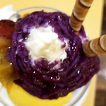 アンドビー - 紫芋とかぼちゃのパフェのアップ