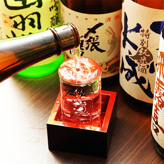 We have a large selection of sake and shochu carefully selected from all over the country!