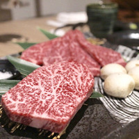 近江うし 焼肉 にくTATSU 青山本店 - 
