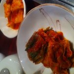 明秀苑 - 白菜キムチとサービスの大根キムチ