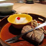 臼杵ふぐ 山田屋 - 梨＆杏大福